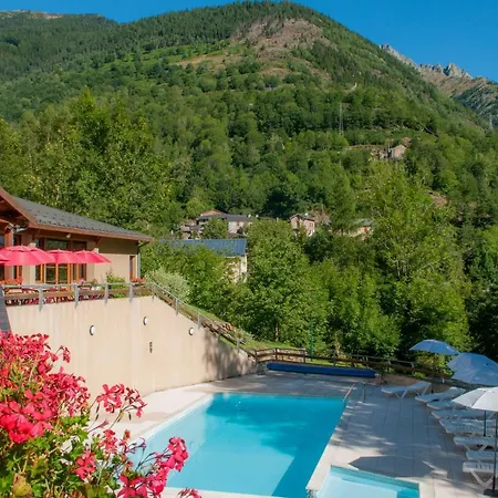 Village De Marc *