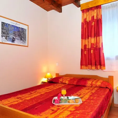 Village De Marc База отдыха